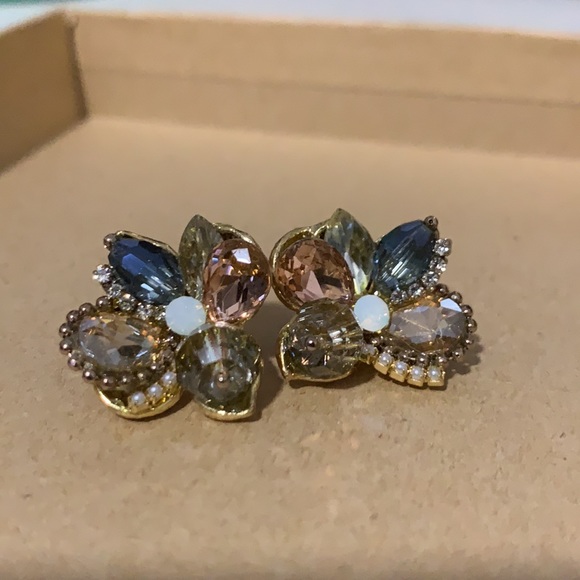 Homemade floral earrings - Picture 5 of 6